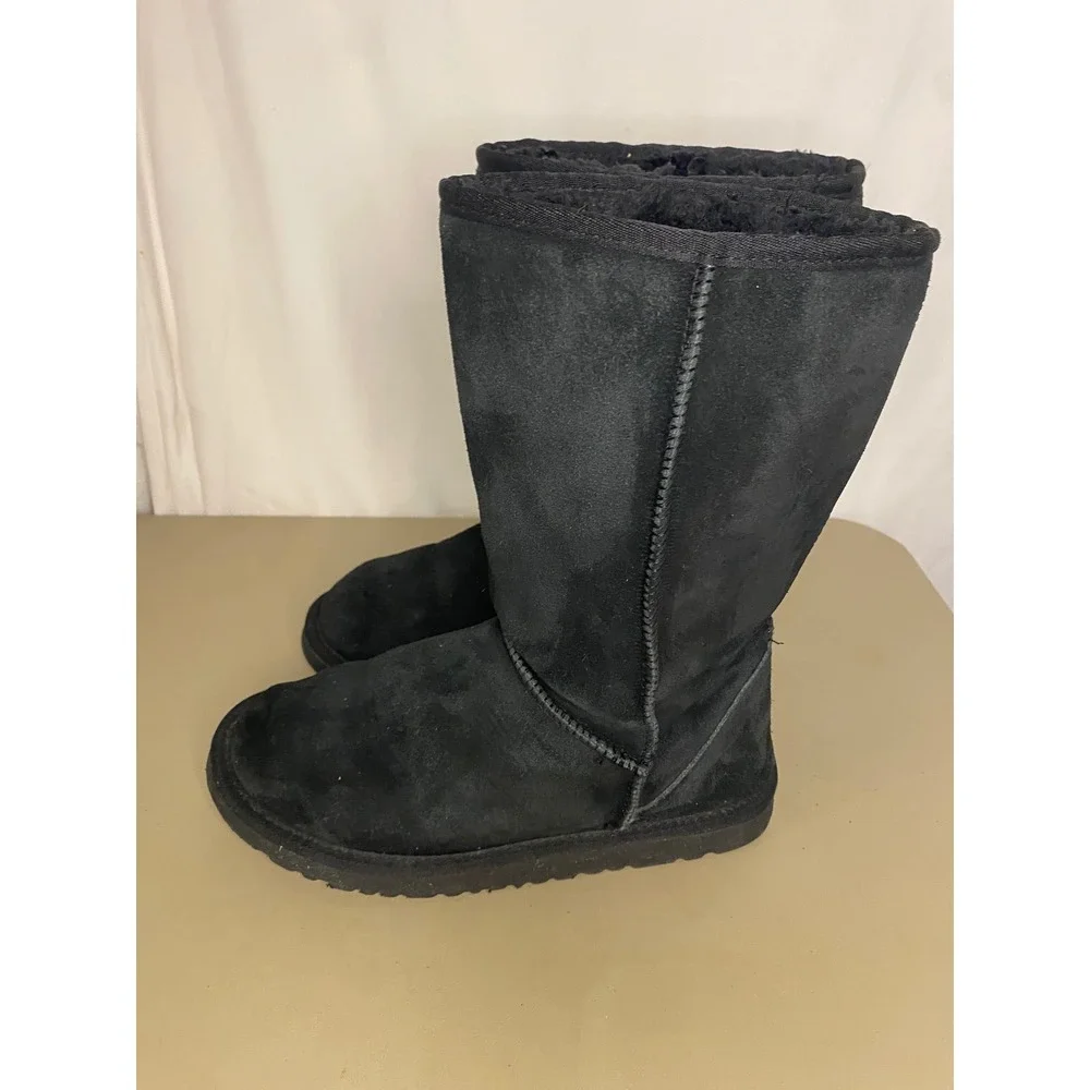 UGG Australia Classic Mid Black Suede Shearling Boots Womens 8 5815